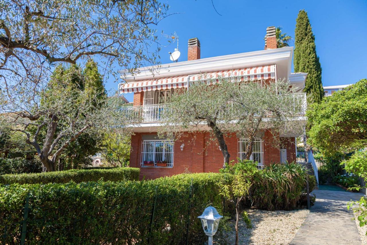 Villa La Rodina Diano Marina Exterior photo